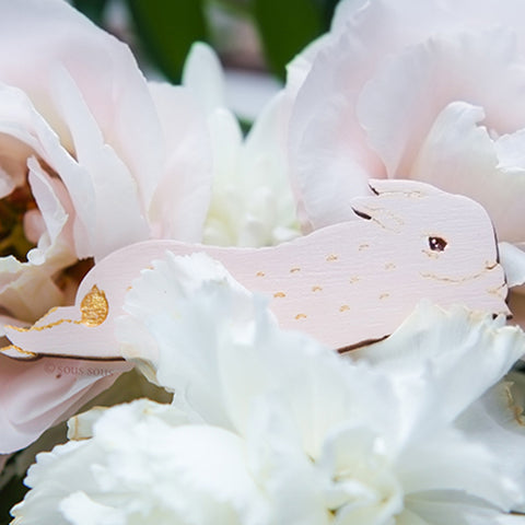 Brooch: Cheek To Cheek (Blush & Yellow Gold)